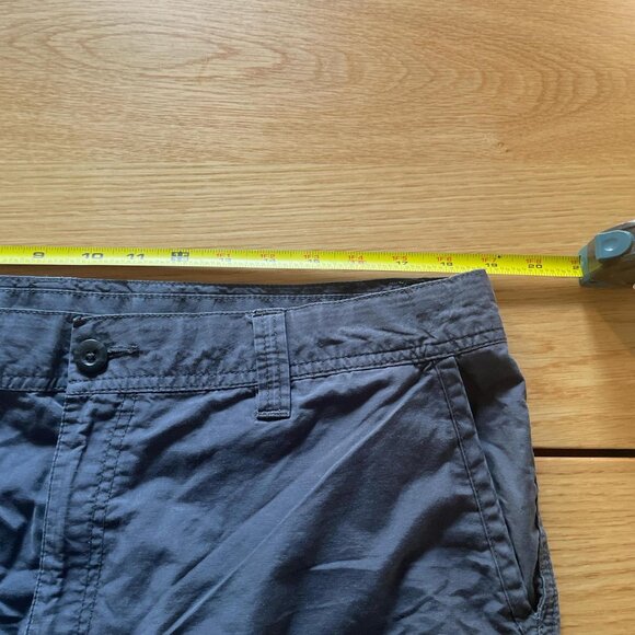 Columbia Gray Blue Chino Shorts Men's 38" with 8" inseam - Picture 6 of 8